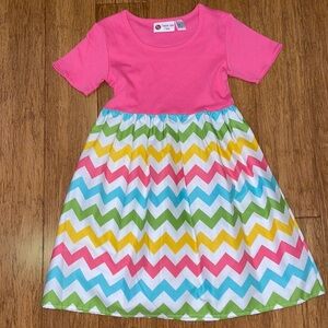 Smockadot kids girls tank dress in sky pink and rainbow chevron bottom.Size 7